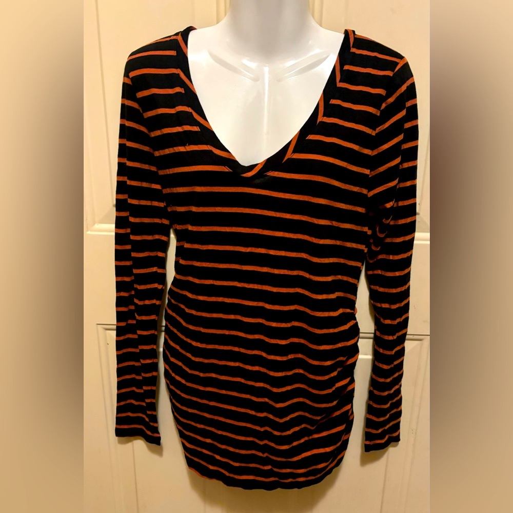 NWT Isabel Maternity Women’s Top (Medium)